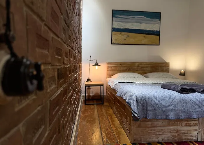 Loft-Style Apt On Virmenska Str