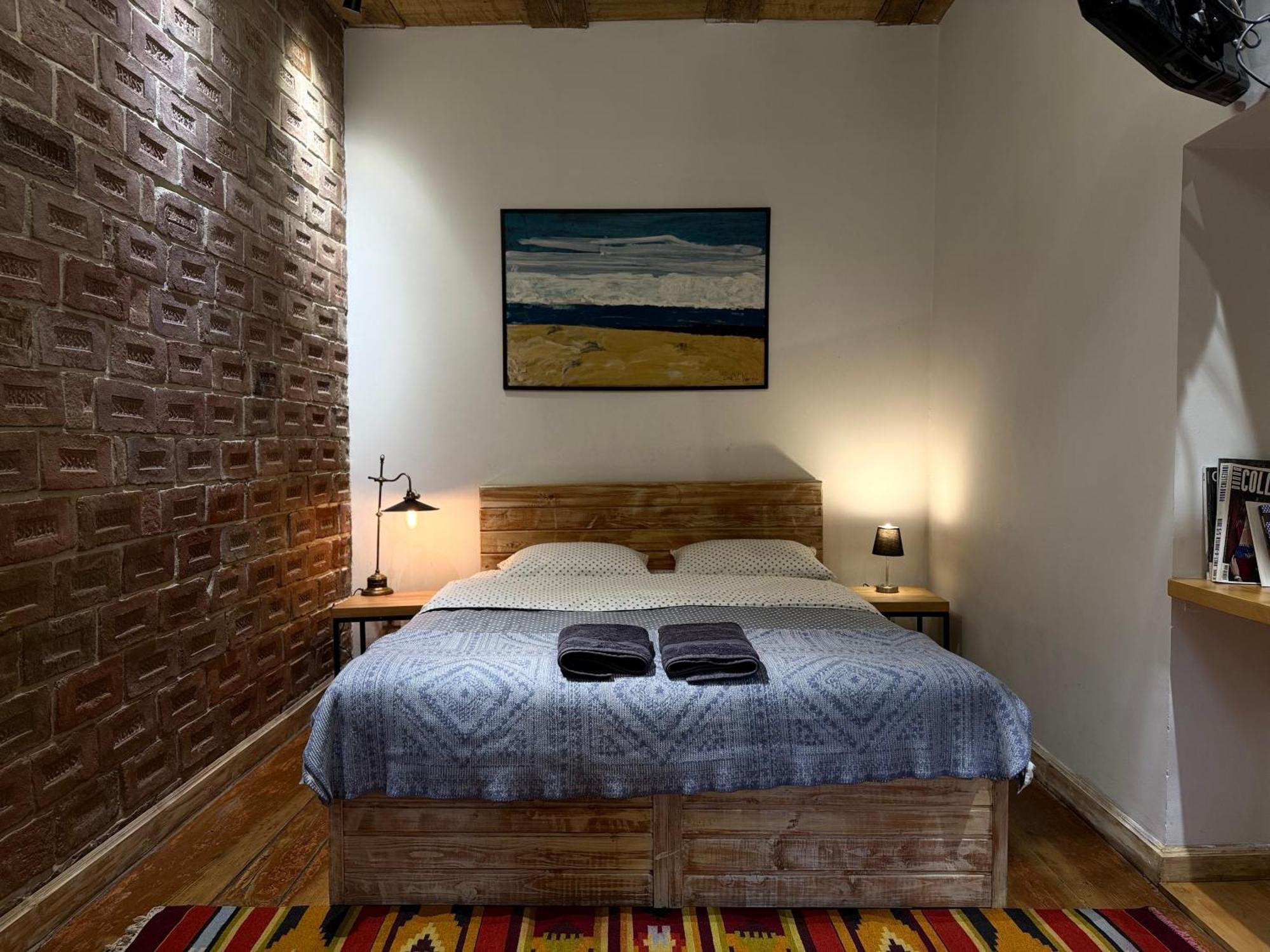 Loft-style On Virmenska Str Апартаменти *