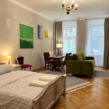 Loft-Style Apt On Virmenska Str Львов Экстерьер фото